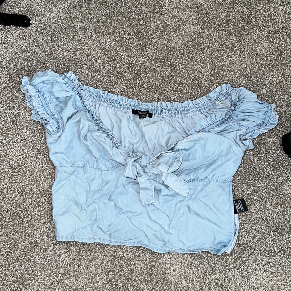 Blue crop top